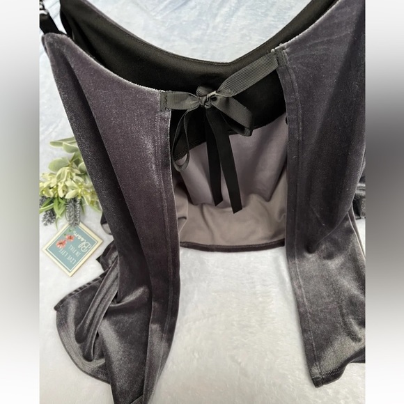 Women’s Sz Medium Couter Velvet Gray Blouse Cold Shoulder with Adjustable Straps - Picture 7 of 14